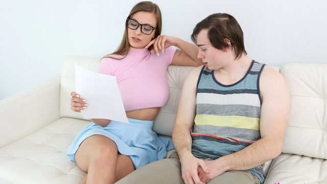 Ibu Muda Nakal – Pikiran Sempitku Cuma Mau Ngejar Kenikmatan Sama Kenzie Love
