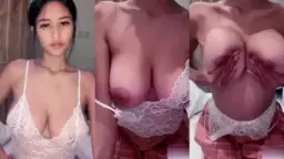 Jenna Remas Tetek Montoknya Sambil Ngocok Sampe Crot Deras