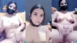 Maliss Omek Telanjang Bulat Bikin Mendingin