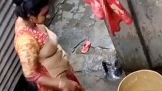 Video Mesum Bini Orang Bangladesh Lagi Mandi, Direkam Diam-diam, Bikin Ngilu