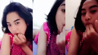 Wondergurl Pake Daster Pink, Sange Banget Sampe Jari Dijilat