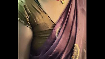 Pengen Main Sama Istri Tetangga India Yang Seksi Banget, Bikin Ngilu