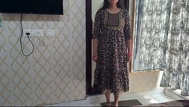 Desi Bhabhi Ko Randi Ki Tarah Zor Zor Se Choda, Chikhati Rahi