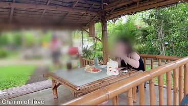 Main Di Luar Sama Orang Asing, Thailand.