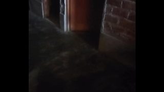 Gue Dikasih Masuk Ke Rumah Ibu Muda Seksi Cuma Modal Duit Doang, Enak Banget.