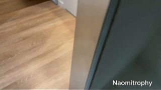 Liburan Ngewe Sama Kakak Tiri – Naomi Noel