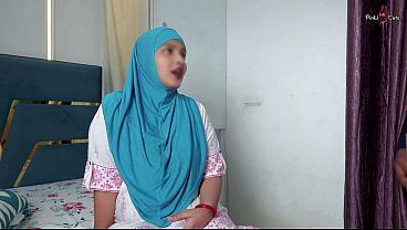 Blinkit Kurir Cabut Bulu Vaginanya Bini Orang Hijab Muslim Terus Ngentot Keras-keras.