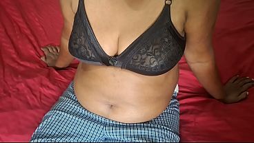 Pembantu Bersih-bersih, Kakak Sange Di Kamar, Bikin Makin Panas.