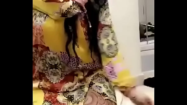 Desi 2: Mulus, Montok, Siap Digoyang