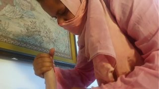 Desi Cewek Lagi Digosok-gosok Sama Bule, Bikin Makin Panas.