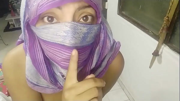 Memek Montok Janda Sange Pakai Hijab Niqab Arab Ngocok Becek Sampe Muncrat Di Webcam Live