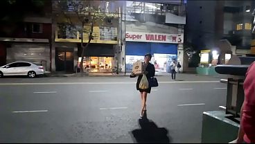 Di Tengah Pandemi Dan Hingar-bingar Rock And Roll, Pas Lagi Lockdown Total, Nyokap Temen Gue Ke Supermarket Dan Ngegoda Dua Tipe Cowok Binal.