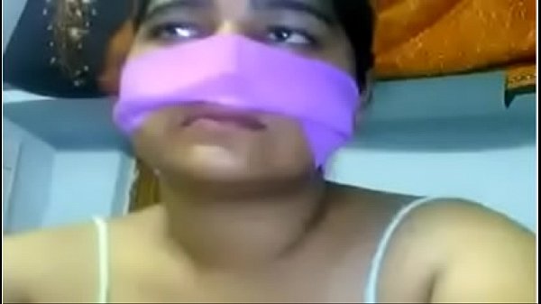 Desi Cewek Gue, Neha, Lagi Siap Digebukin.