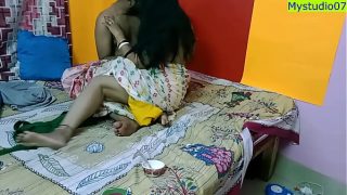 Bokep India Bengali Bhabhi Amateur Lagi Digenjot Sama Adik Ipar Ganteng! Suara Crot-crot Jelas, Bikin Makin Basah.