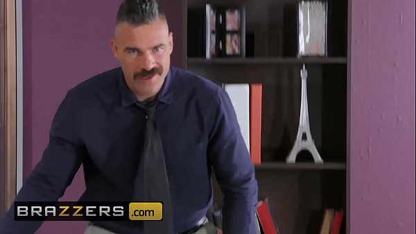 Bos Gila Remote, Montok Montok Di Kantor – Monique Alexander & Charles Dera Siapin Getarannya – Brazzers