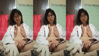 Abg Sma Yuva Lagi Seragam Sekolah, Gesek-gesek Itil Sambil Main Bdsm, Bikin Makin Basah Dan Tegang.