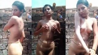 Cewek India Mandi Telanjang Di Tempat Terbuka, Bikin Lihat Langsung Panas.