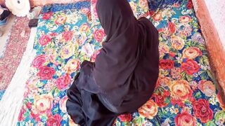 Pakistani Aapa Takes Bhaijaan’s Lund In Her Chut