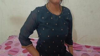 Step Brother Pancurin Abangnya Ke Dalem Memek Tiri Di Bokep Desi