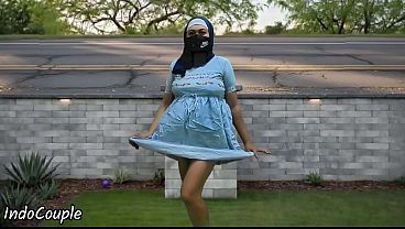 Mahasiswi Hijab Jogging Di Tempat Umum, Ngentot Bayaran.