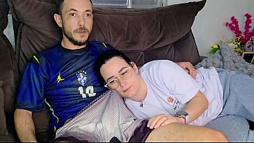 Kakak Tiri Digoda Abang Tiri Sambil Nonton Timnas Brasil, Panas Banget.