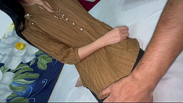 Aku Bawa Pacarku Vishali Ke Hotel, Lalu Kencengin Memek Perawannya Sampe Meraung-raung.