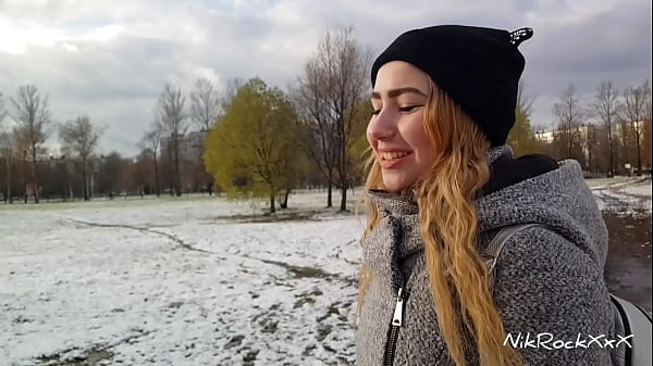 Bella Mur Digojlok Demi Duit, Pickup Rusia Bikin Makin Liar!