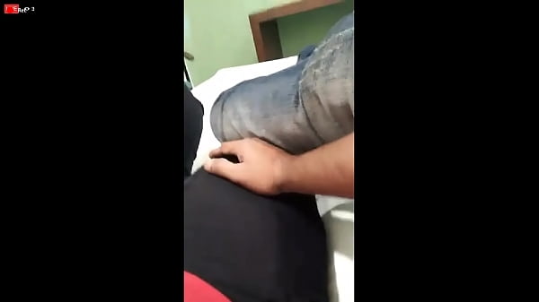 Tonton Facebook Live, Goyang-goyang Hot Bikin Greget!
